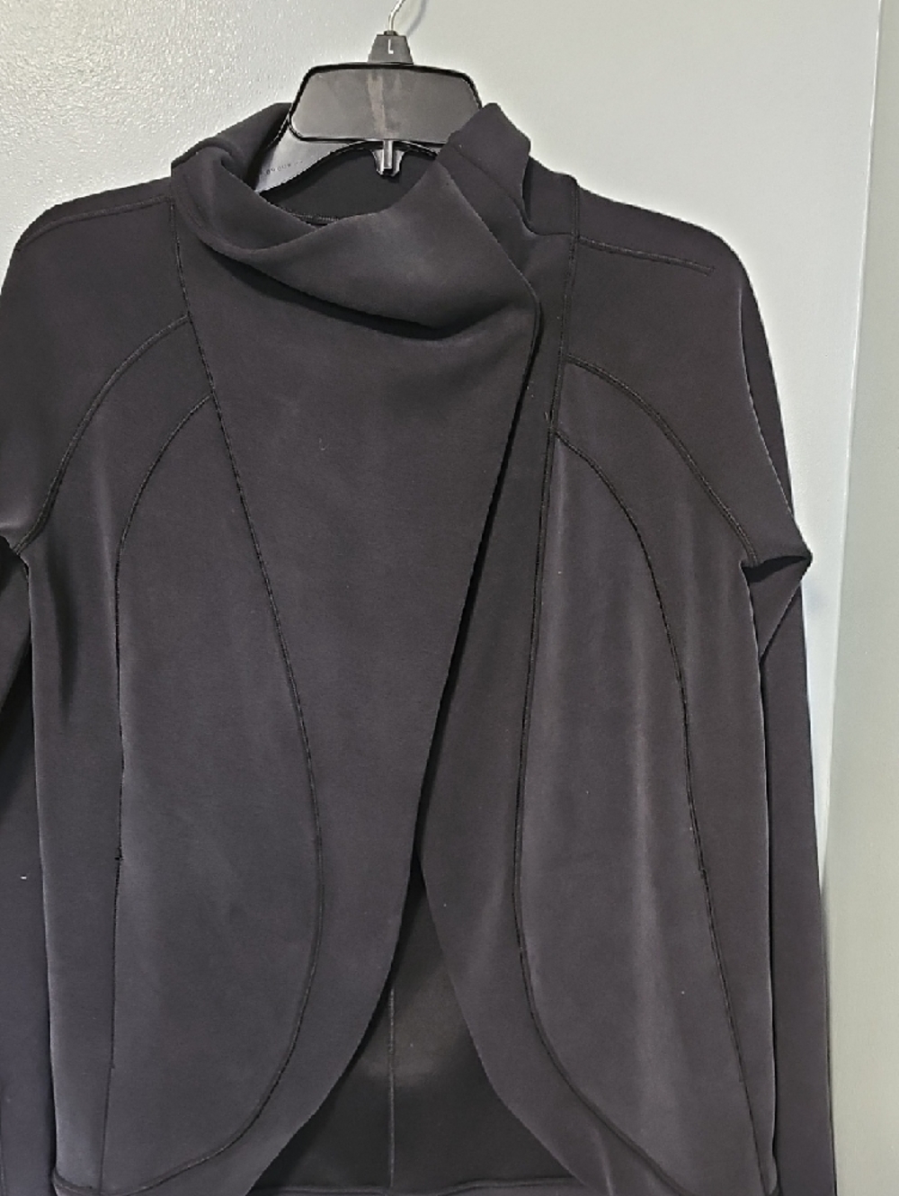 lululemon Rulu Rally Wrap Jacket - Picture 4 of 11